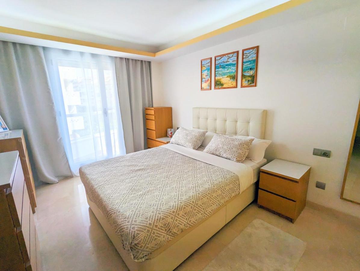 Apartments 4814 З Bedrooms San Pedro Marbella Luaran gambar